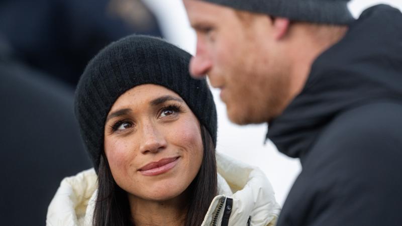 Feltárultak Meghan Markle új Netflix-sorozatának titkai! A kulisszák mögött Harry is szerepet kapott a videóban.