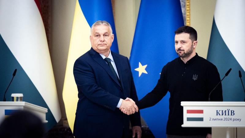 Németh Balázs: Mennyire bízhatunk a véletlenekben?

A véletlenek világa mindig is foglalkoztatta az embereket. Mennyire befolyásolják életünket a váratlan események? Vajon a sors keze irányít, vagy csupán a vak szerencsén múlik minden? E kérdések köré épü