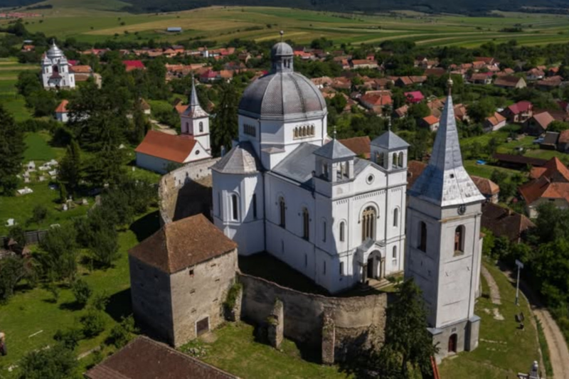 Harangok, amelyek különböző üzeneteket hordoznak.