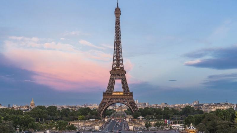 Az Eiffel-torony sorsa mindig is izgalmas téma volt, és most ismét felmerült a kérdés: valóban lebontják ezt a világhírű építményt? A hírek és pletykák gyorsan terjednek, de fontos, hogy megkülönböztessük a valóságot a fikciótól. Az Eiffel-torony, mint Pá
